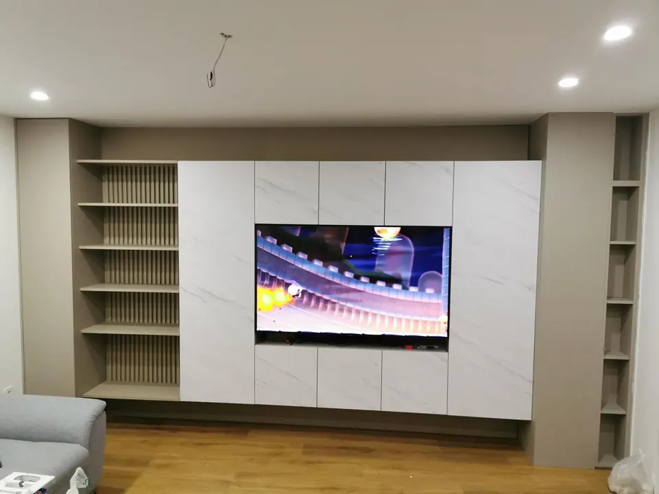 Detalj namještaja po mjeri za dnevni boravak